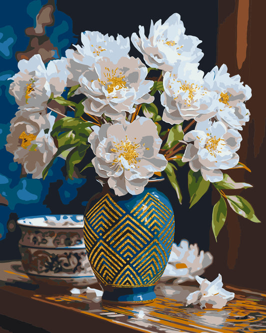 Malen nach Zahlen auf Keilrahmen 40×50 cm – Weiße Blumen in der Vase mit Metallicfarben LW 31350
